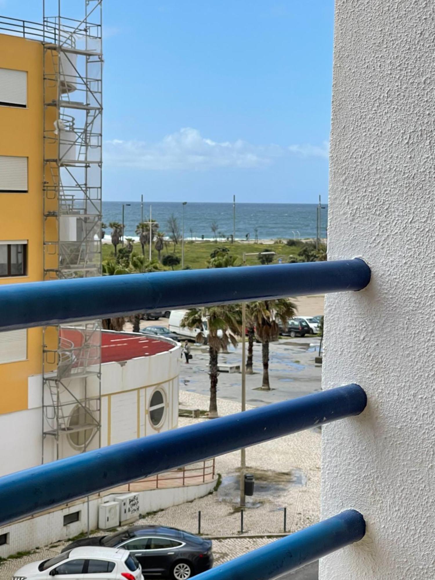 Enjoy Ocean Beach Life At Costa Da Caparica! Екстериор снимка